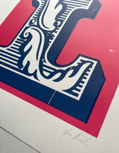 Load image into Gallery viewer, Lettres Ornees