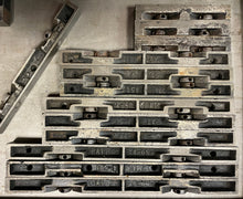 Load image into Gallery viewer, Quoins